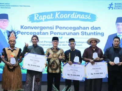 Kementerian Desa dan Pembangunan Daerah Tertinggal (Kemendes PDT) memberikan penghargaan kepada sembilan Desa Berkinerja Baik (DBB) Tahun 2026 di Bogor, Jawa Barat, (29/10)/Humas Kemendes PDT