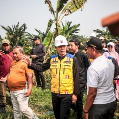 Wali Kota Bogor meninjau lahan PSEL Bogor Raya II (Foto: Heri Supriatna/RMOLJabar)